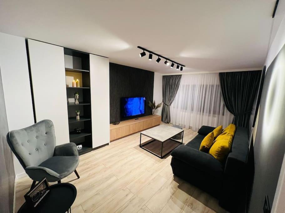 Impact Apartments Pitesti Exterior photo
